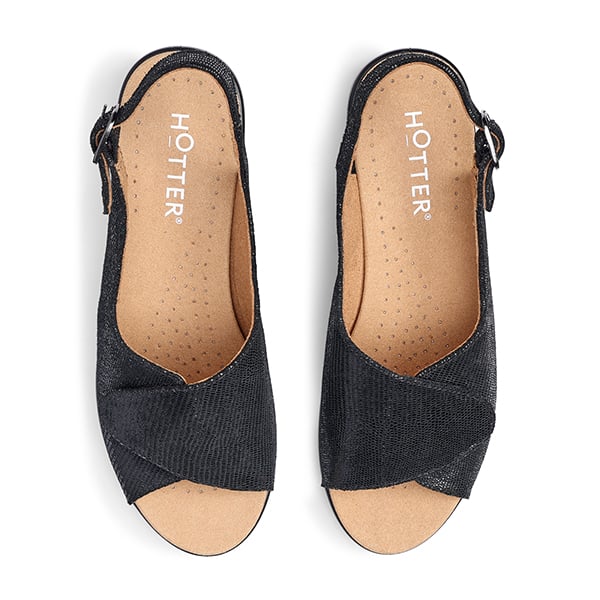 Olivia - Image 11