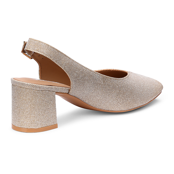 Studio - Image 8