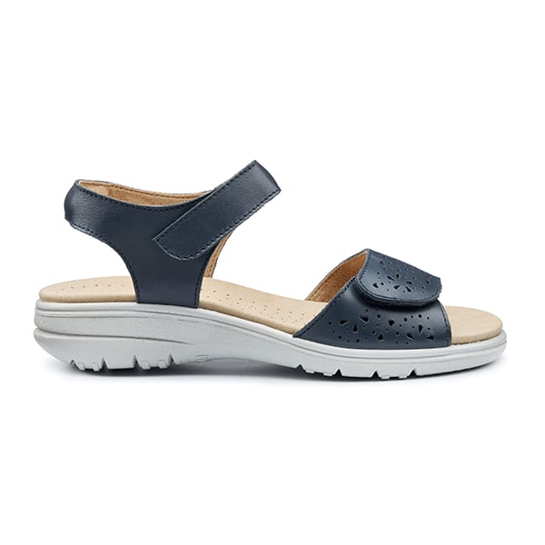 Leah - Image 11
